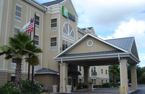 Arlington Hotel | Holiday Inn Express Hotel & Suites Jacksonville East, an Ihg Hotel
