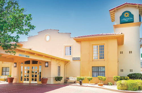 El Paso Hotel | La Quinta Inn by Wyndham El Paso - Airport