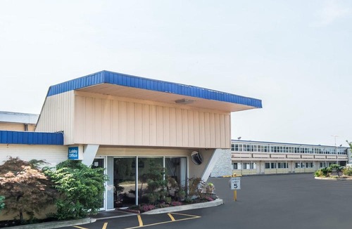 Hicksville Hotel | Days Inn by Wyndham Hicksville Long Island