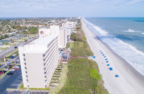 Ocean Park Hotel | DoubleTree Suites by Hilton Melbourne Beach Oceanfront
