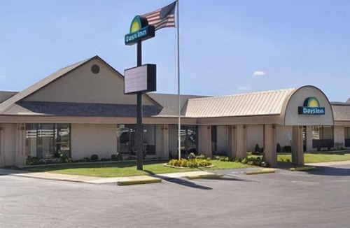 Grove City Hotel | Days Inn by Wyndham Grove City Columbus South