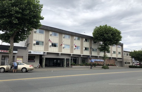 Campbell River Hotel | Harbourside Inn