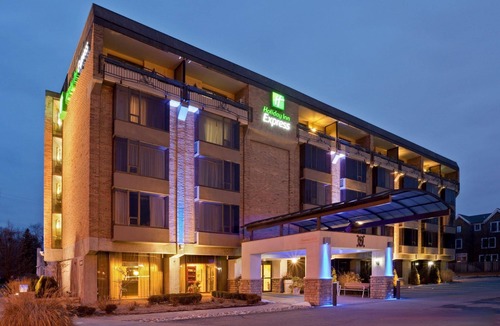 Birmingham Hotel | Holiday Inn Express Detroit-Birmingham, an Ihg Hotel