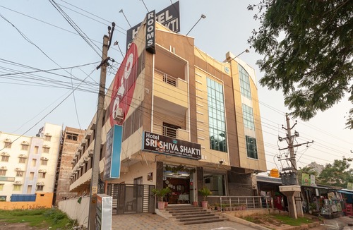Srikalahasti Hotel | OYO 26862 Hotel Sri Shiva Shakti