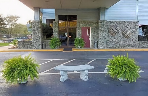 Mountain City Hotel | Americourt Hotel