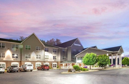 Iron Mountain Hotel | AmericInn by Wyndham Iron Mountain
