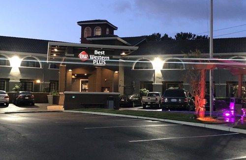 Milpitas Hotel | Best Western Plus Brookside Inn