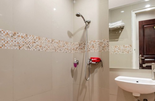 Malang Hotel | RedDoorz Syariah @ Soekarno Hatta Indah 2
