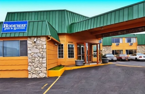 Cedar Hills Hotel | Rodeway Inn & Suites Hwy 217 & 26 W