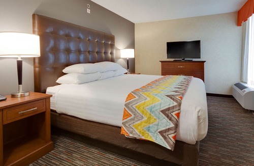 Columbia Hotel | Drury Inn & Suites Columbia Stadium Boulevard
