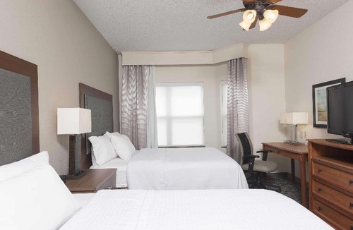 Plainfield Hotel | Homewood Suites by Hilton Indianapolis Airport / Plainfield