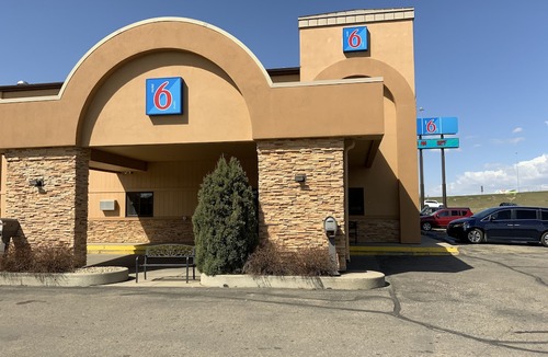 Minot Hotel | Motel 6 Minot, ND