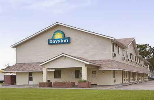 Farmer City Hotel | Days Inn by Wyndham Farmer City