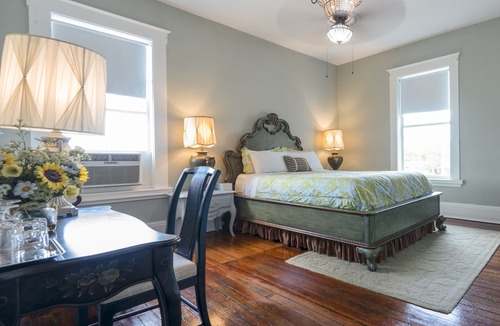 Arcadia Historic District Hotel | Oak Park Inn by OYO