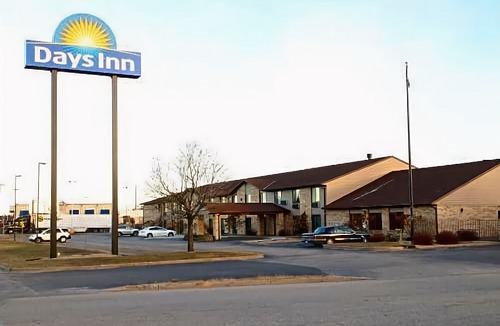 Black River Falls Hotel | Days Inn by Wyndham Black River Falls I-94 on Atv Trail