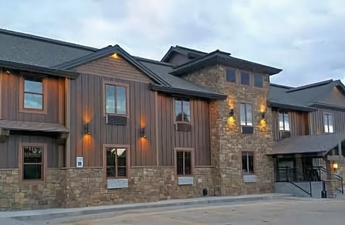 Island Park Hotel | Sawtelle Mountain Resort