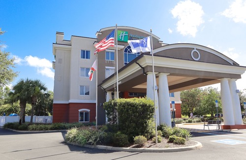 Crystal River Hotel | Holiday Inn Express Crystal River, an IHG Hotel