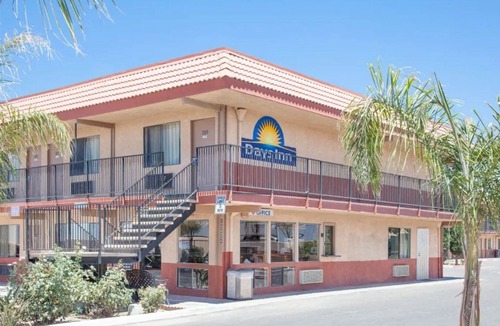 Lost Hills Hotel | Days Inn by Wyndham Lost Hills