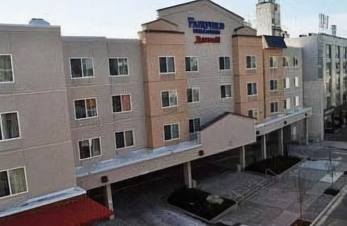Bremerton Hotel | Fairfield Inn & Suites Seattle Bremerton