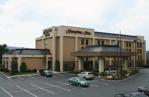 Bedford Hotel | Hampton Inn Bedford