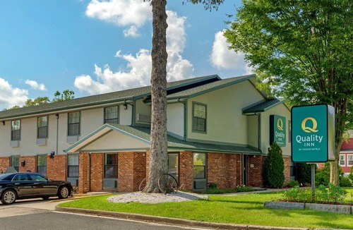 Lee Hotel | Quality Inn
