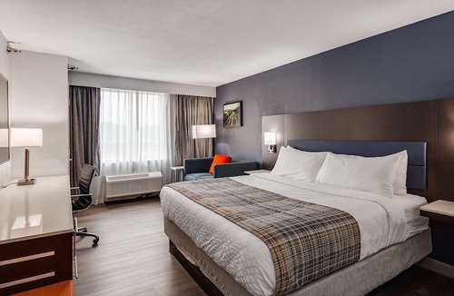 South Richmond Hotel | Best Western Premier Richmond City Gateway