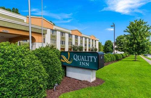 Huntersville Hotel | Quality Inn Huntersville Near Lake Norman