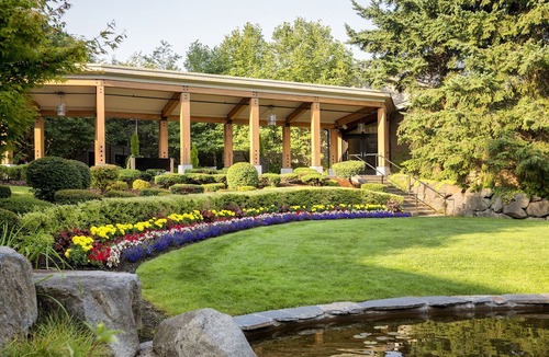 SeaTac Hotel | Cedarbrook Lodge