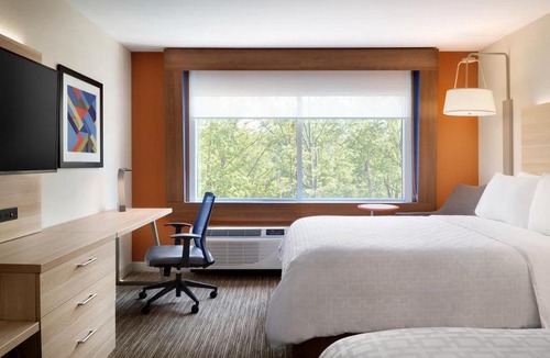 Bartlesville Hotel | Holiday Inn Express Hotel & Suites Bartlesville, an Ihg Hotel
