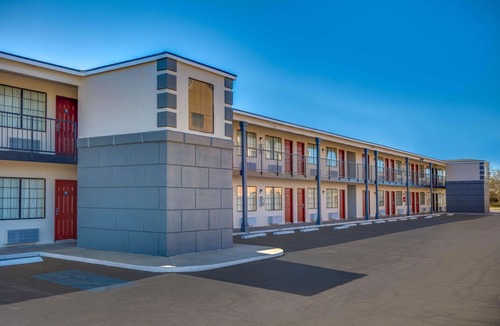 Bellmead Hotel | Days Inn by Wyndham Waco