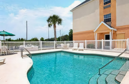 Bushnell Hotel | Microtel Inn & Suites by Wyndham Bushnell