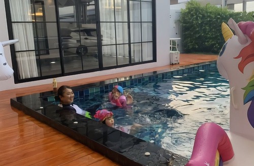 Hin Lek Fai Hotel | J Pool Villa Huahin