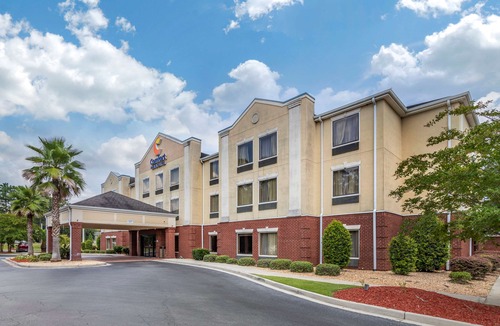 Statesboro Hotel | Comfort Inn & Suites Statesboro - University Area