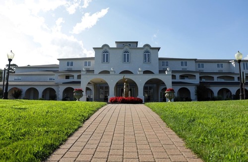 Egg Harbor City Hotel | Chateau Renault
