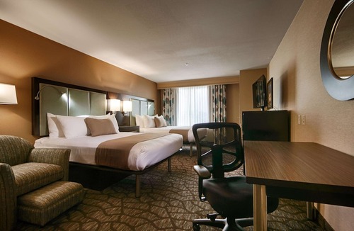Townsite Hotel | Best Western Plus Oceanside Palms