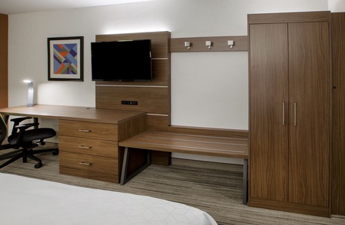 Warrensburg Hotel | Holiday Inn Express & Suites Warrensburg North, an Ihg Hotel