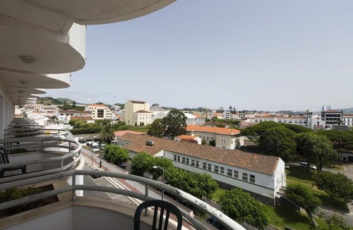 Ponta Delgada Hotel | Hotel Ponta Delgada