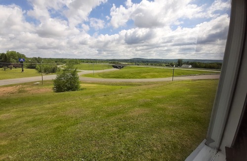 Woodstock Hotel | Howard Johnson by Wyndham Woodstock NB