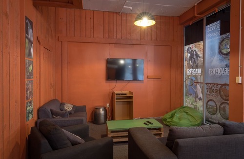 Rotorua Hotel | Rock Solid Backpackers Rotorua