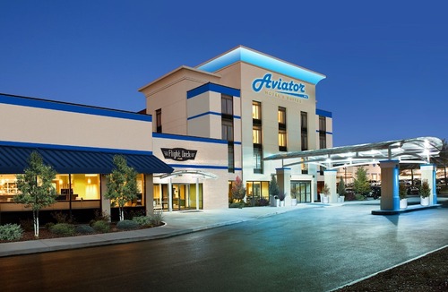Mehlville Hotel | Aviator Hotel & Suites, BW Signature Collection