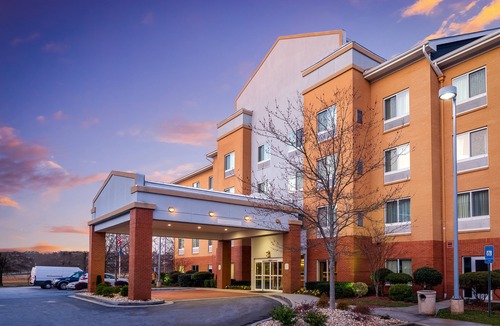 Lithonia Hotel | Fairfield Inn & Suites by Marriott Atlanta Stonecrest