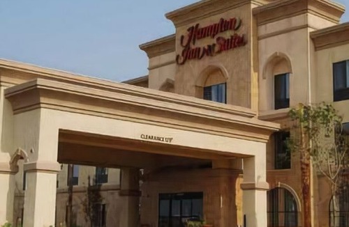 Lancaster Hotel | Hampton Inn & Suites Lancaster