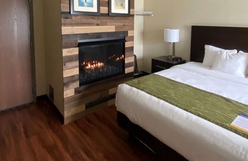 Connellsville Hotel | Comfort Inn