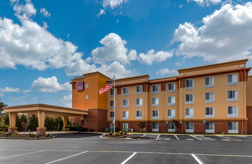 Seaford Hotel | Comfort Suites Seaford