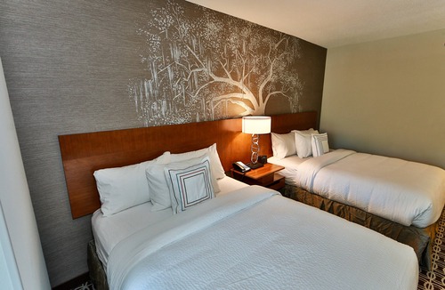 Savannah Hotel | Fairfield Inn & Suites by Marriott Savannah Midtown