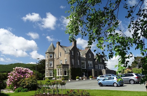 Newcastle Hotel | Enniskeen Country House Hotel