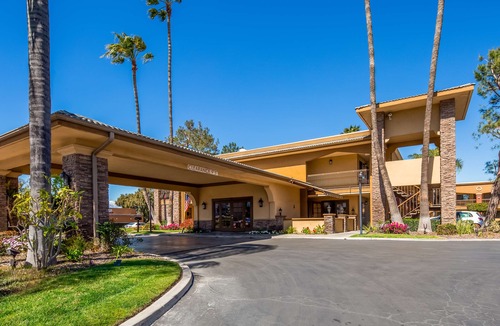 San Bernardino Hotel | SureStay Plus Hotel by Best Western San Bernardino South