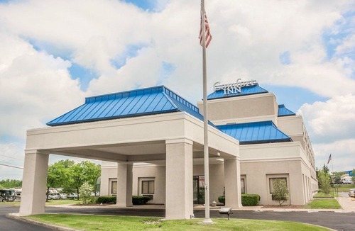Lindbergh Lawns Hotel | Comfort Inn - Nys Fairgrounds
