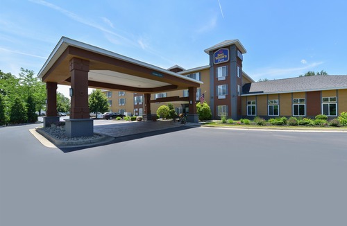 Coldwater Hotel | Best Western Plus Coldwater Hotel