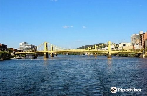 North Shore Hotel | SpringHill Suites by Marriott Pittsburgh North Shore